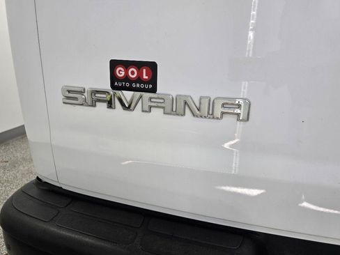 Used 2022 GMC Savana 2500 w/ Driver Convenience Package RWD image 7