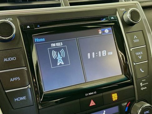 Used 2017 Toyota Camry XLE image 15