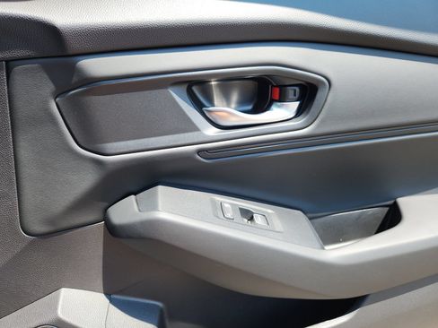 Certified 2023 Honda Accord EX image 15