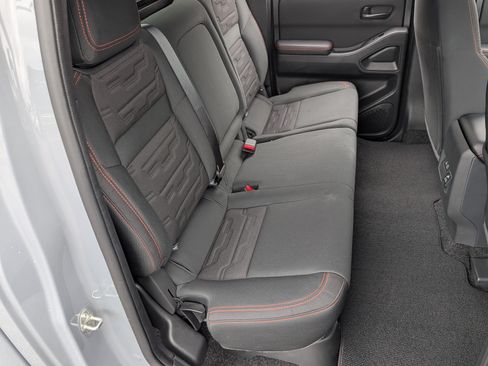 Used 2026 Nissan Frontier Pro-X w/ Pro-X Convenience Package RWD image 19