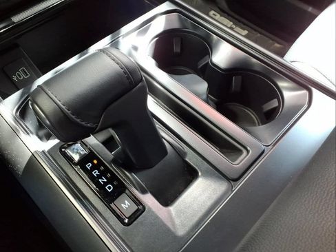 Certified 2025 Ford F150 Lariat w/ Equipment Group 501A Mid AWD/4WD image 11