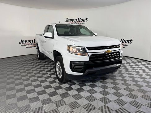 Used 2022 Chevrolet Colorado LT w/ Safety Package image 7