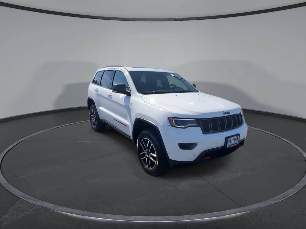 Used 2021 Jeep Grand Cherokee Trailhawk w/ Premium Lighting Group AWD/4WD image 2