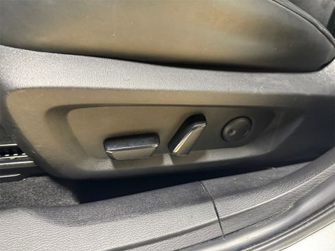 Used 2022 Mitsubishi Outlander SE image 13