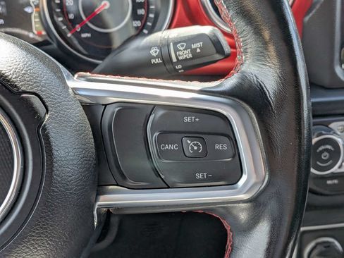 Used 2021 Jeep Wrangler Rubicon w/ Uconnect 4C Nav & Sound Group AWD/4WD image 17