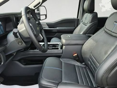 New 2026 Ford F450 Platinum w/ FX4 Off-Road Package AWD/4WD image 11