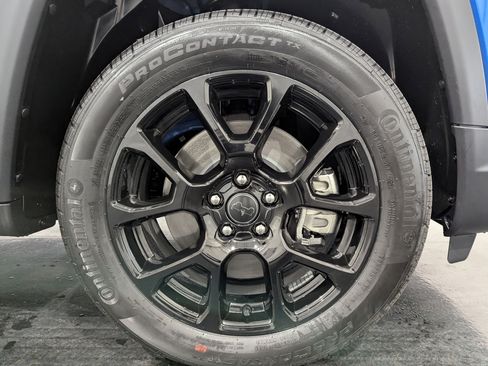 New 2026 Jeep Compass Latitude image 6