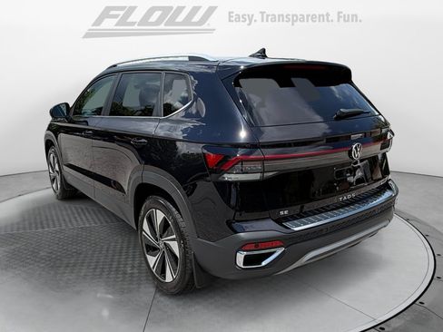 New 2026 Volkswagen Taos SE AWD/4WD image 5