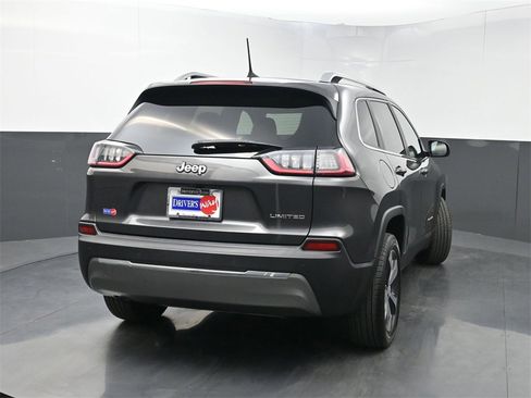 Used 2019 Jeep Cherokee Limited image 40