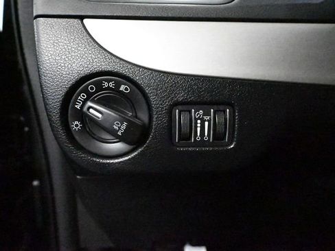 Used 2018 Dodge Grand Caravan GT image 26