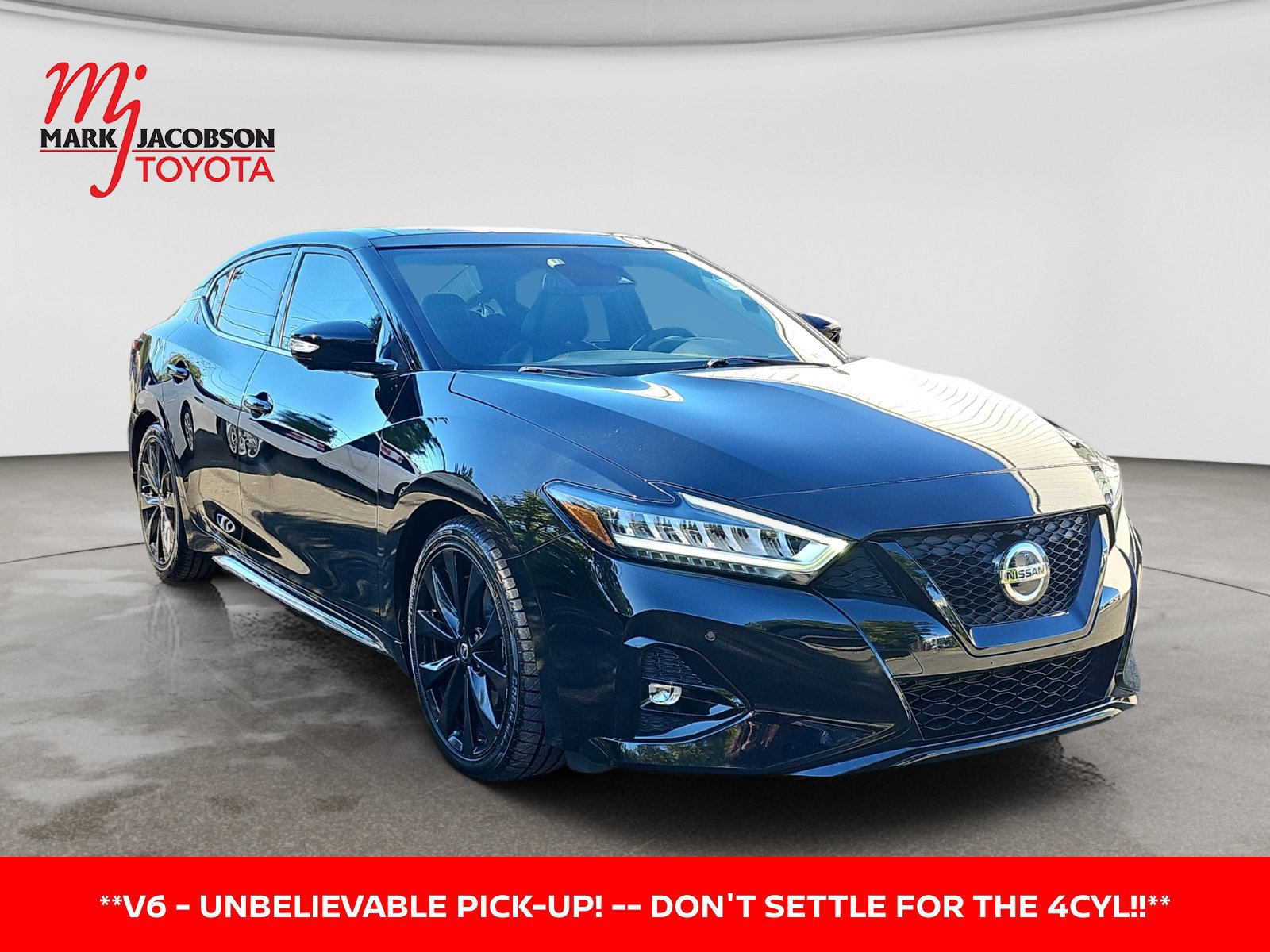 Used 2021 Nissan Maxima SR w/ Sport Mat Group FWD image 6
