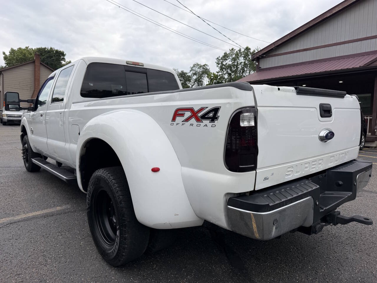Used 2014 Ford F350 Lariat w/ Lariat Ultimate Package AWD/4WD image 3
