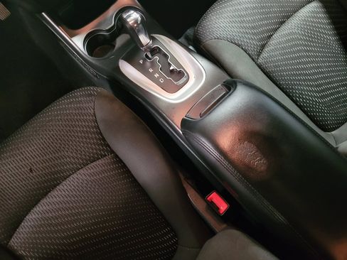 Used 2019 Dodge Journey SE w/ Blacktop Package FWD image 26
