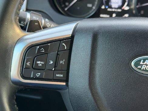 Used 2017 Land Rover Discovery Sport HSE image 46
