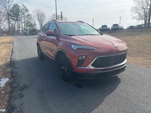 Used 2024 Buick Encore GX Sport Touring w/ Comfort Package image 3