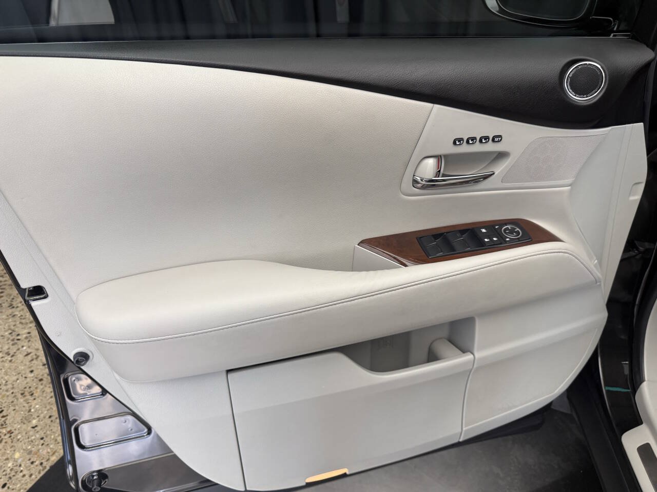 Used 2012 Lexus RX 350 AWD w/ Premium Pkg image 26