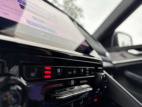 New 2025 Jeep Grand Cherokee L Overland w/ Advanced Protech Group III image 7