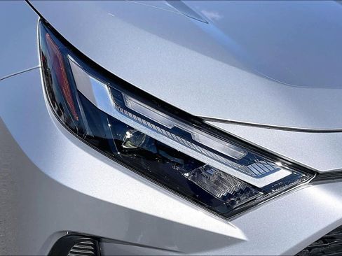 Used 2024 Toyota RAV4 XLE image 28