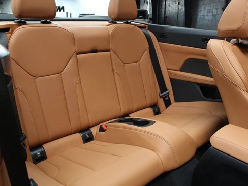 Used 2024 BMW M440i Convertible w/ Premium Package RWD image 50