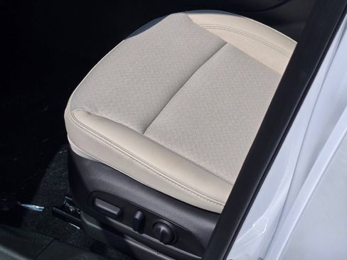New 2026 Buick Encore GX Preferred w/ Comfort Package AWD/4WD image 8