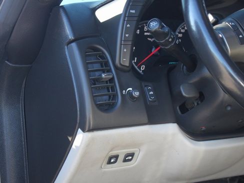 Used 2009 Chevrolet Corvette Base 2D Convertible w/ Preferred Equipment Group image 8