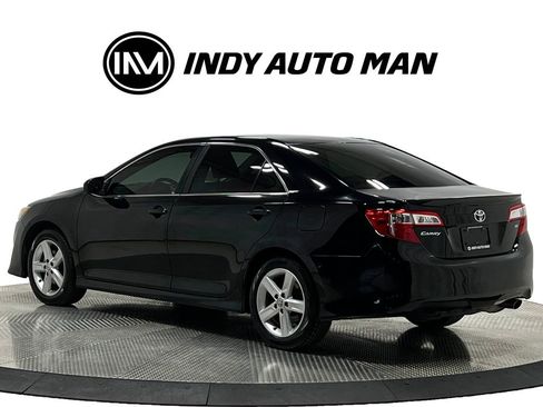 Used 2014 Toyota Camry SE image 6