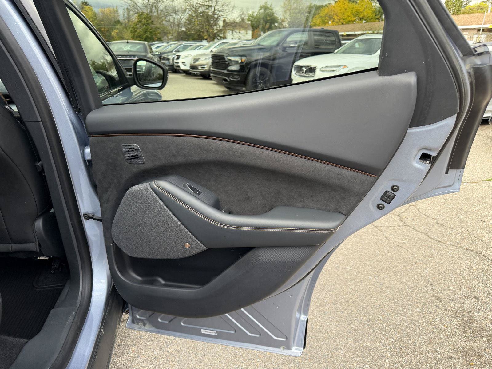 Used 2022 Ford Mustang Mach-E GT AWD/4WD image 27