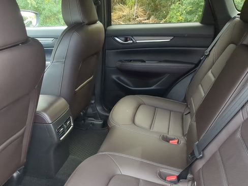 New 2025 MAZDA CX-5 Signature image 12