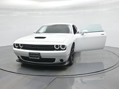 Used 2023 Dodge Challenger R/T image 27