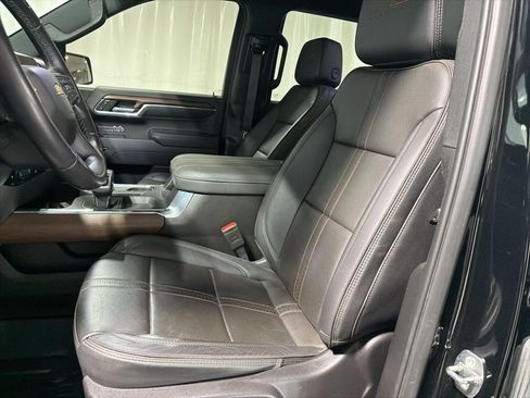 Certified 2024 Chevrolet Silverado 1500 High Country w/ Technology Package AWD/4WD image 5