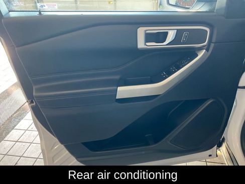 Used 2021 Ford Explorer XLT w/ Equipment Group 202A image 9