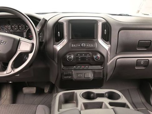 Used 2019 Chevrolet Silverado 1500 Custom Trail Boss w/ Custom Convenience Package AWD/4WD image 28