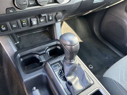 Used 2023 Toyota Tacoma TRD Off-Road w/ Technology Package RWD image 15