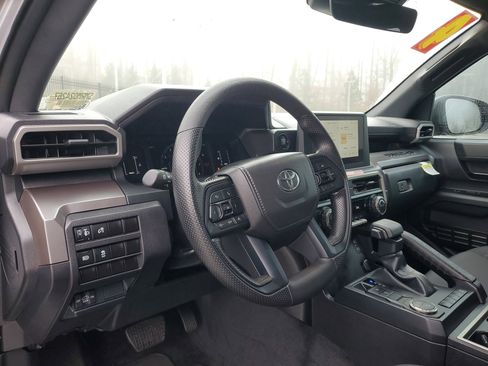 Certified 2024 Toyota Tacoma SR5 image 17