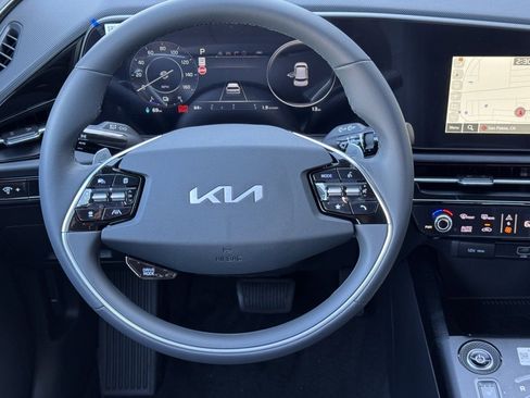 New 2026 Kia Niro Wind image 13