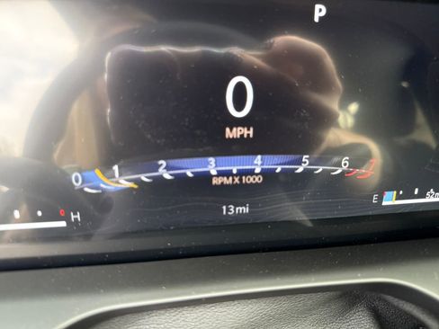 New 2025 Jeep Grand Cherokee Laredo X w/ Trailer Tow Package image 15