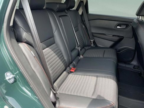 New 2026 Nissan Rogue SV AWD/4WD image 15