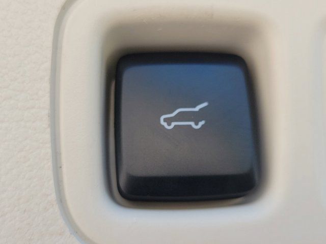 Used 2024 Lincoln Navigator Black Label AWD/4WD image 13