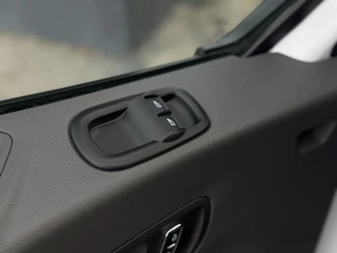 Used 2025 Ford Transit 250 148 Medium Roof Extended AWD w/ Load Area Protection Package image 21