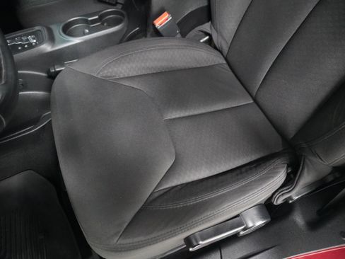 Used 2013 Jeep Wrangler Sport image 11