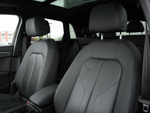 Used 2023 Audi Q3 2.0T Premium Plus image 23