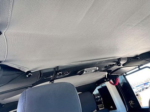 Used 2018 Jeep Wrangler Unlimited Sport S image 26