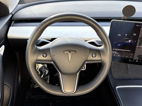 Used 2021 Tesla Model 3 Performance image 21