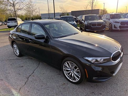Used 2023 BMW 330i xDrive Sedan w/ Premium Package image 3