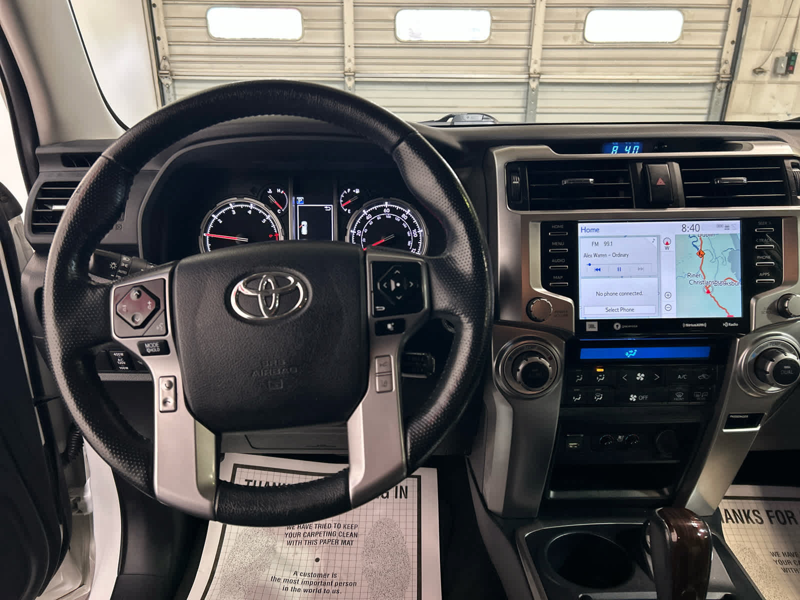 Used 2023 Toyota 4Runner Limited AWD/4WD image 9