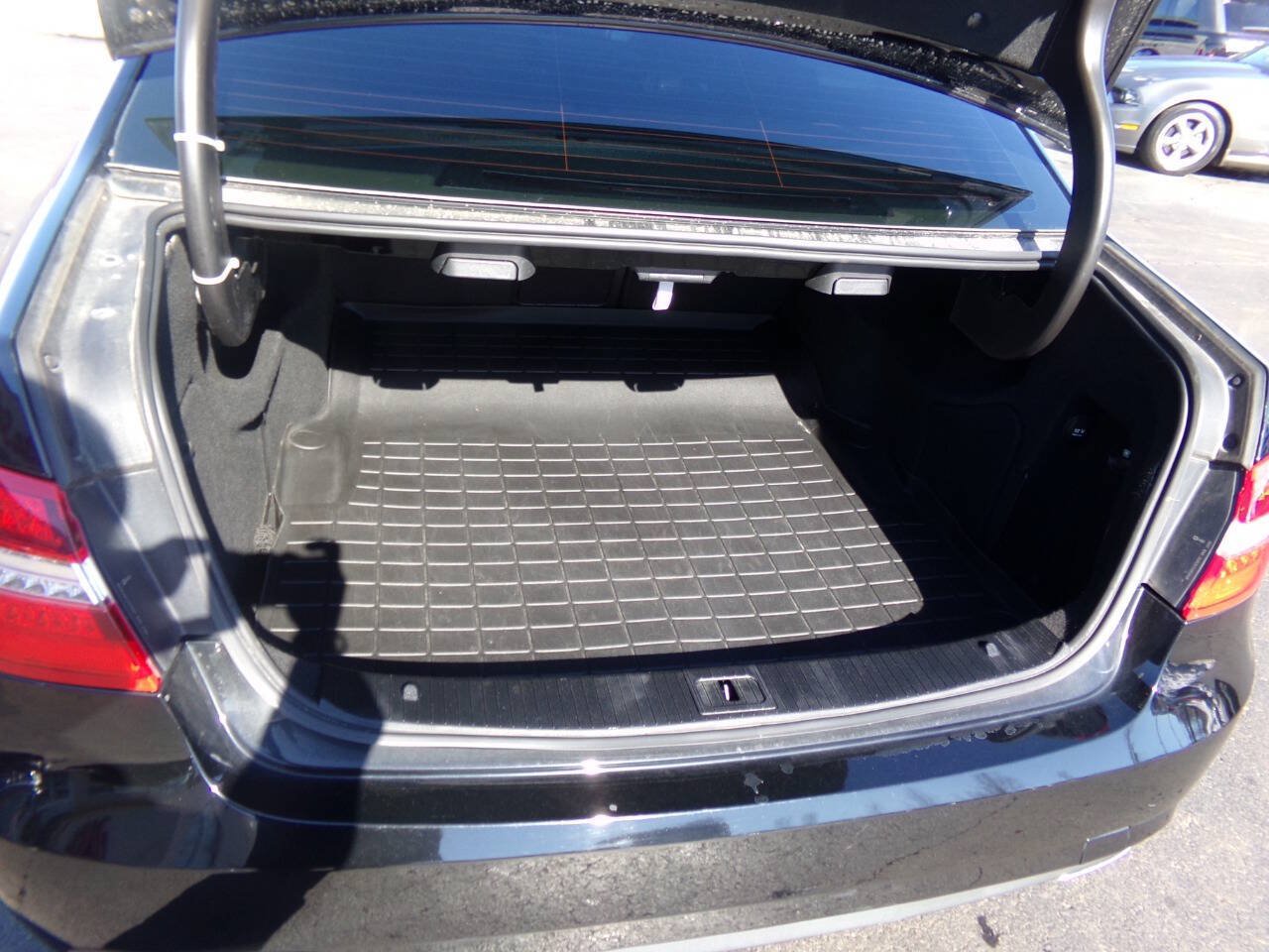 Used 2012 Mercedes-Benz E 350 4MATIC Sedan w/ Premium 1 Launch Pkg image 30