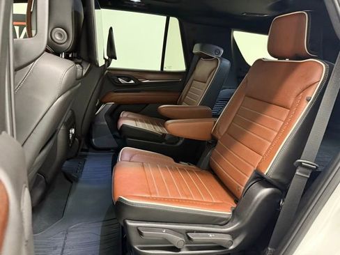 Certified 2024 GMC Yukon Denali Ultimate image 19