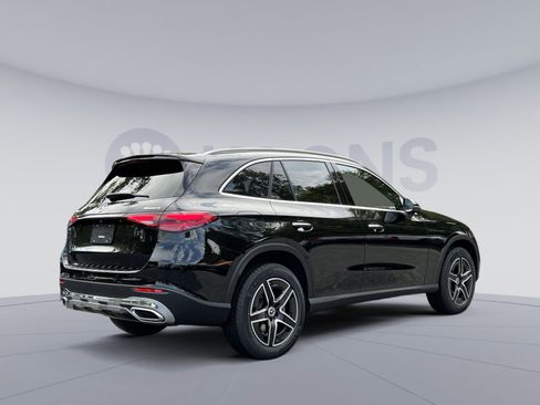 Used 2026 Mercedes-Benz GLC 300 4MATIC image 5