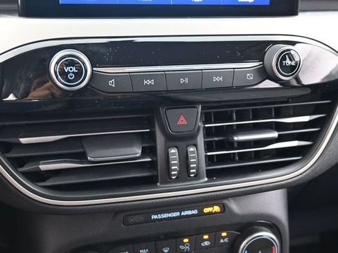 Certified 2022 Ford Escape SE w/ Convenience Package AWD/4WD image 23