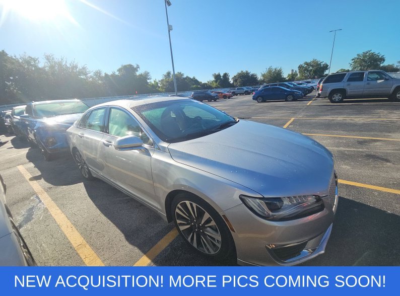 Used 2018 Lincoln MKZ Reserve FWD image 1